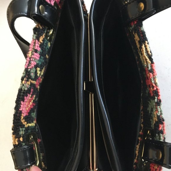 Vintage 50s 60s Needlepoint Tapestry Carpet Bag Black Colorful Floral Purse - Picture 13 of 16
